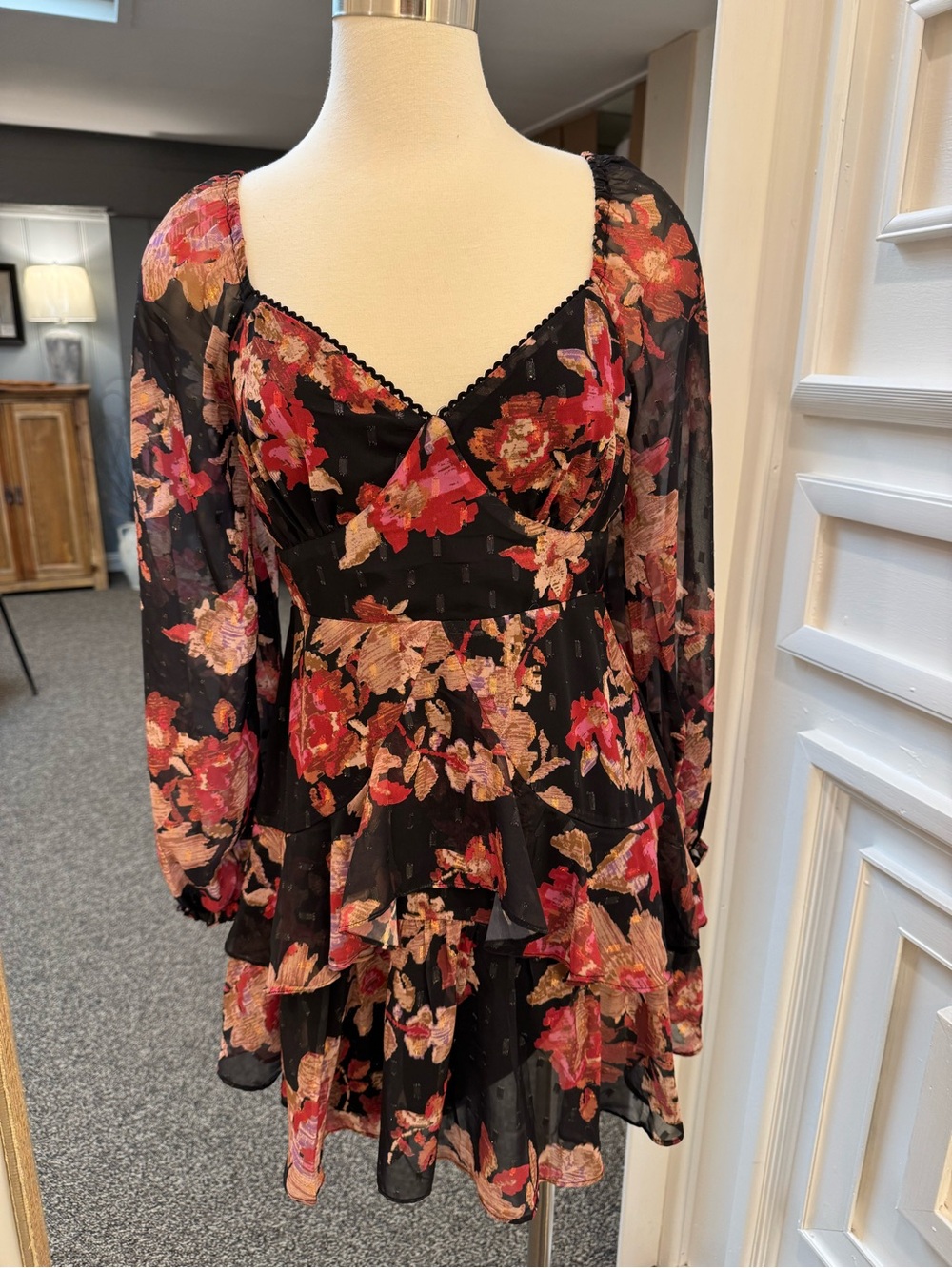 Lulu’s Floral Ruffle Mini Dress in Black and Red - Picture 1 of 3